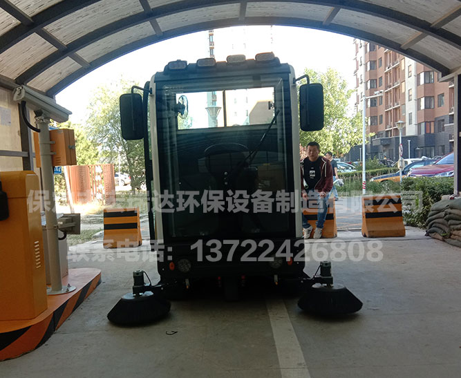 宏瑞达扫地车——北京温泉小镇成功案例