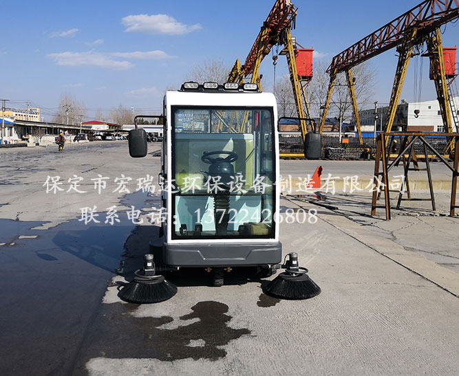 宏瑞达驾驶式扫地车（2100双风机）—北京顺义后鲁水泥构件厂案例