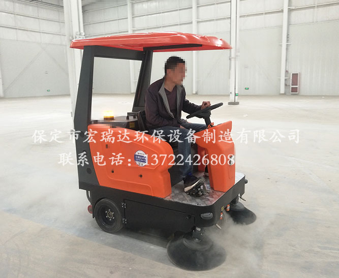 小型电动清扫车宏瑞达1450—天津北辰区工厂使用案例