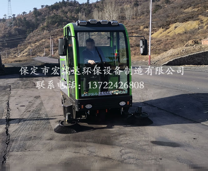 浙江镇海煤厂使用保定宏瑞达工厂扫地车案例